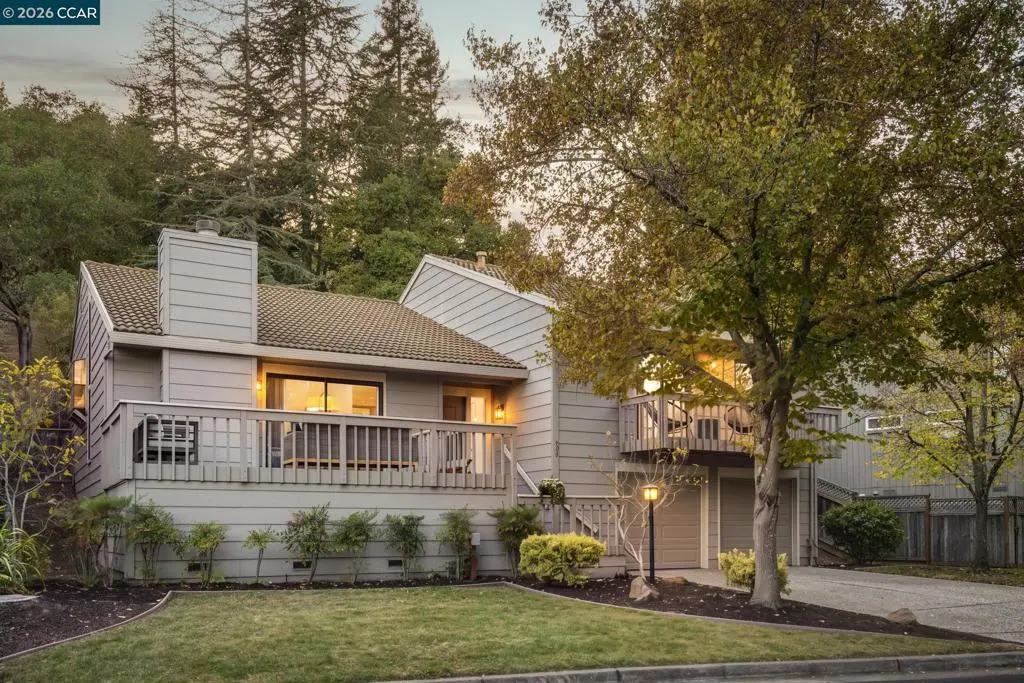 Single Family Residence for sale at 900 Augusta Dr, Moraga, CA featuring 3 beds and 2 baths