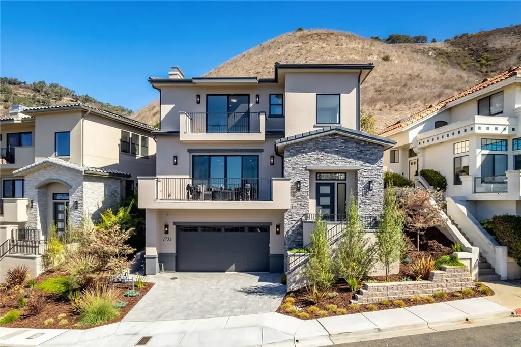Single Family Residence for sale at 2732 Barcelona, Pismo Beach, CA featuring 3 beds and 4 baths