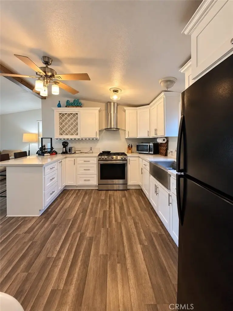 Manufactured In Park for sale at 7887 Lampson 90, Garden Grove, CA featuring 3 beds and 2 baths
