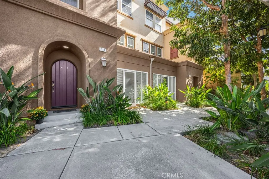 Condominium for sale at 110 E Santa Fe Court, Placentia, CA featuring 3 beds and 4 baths