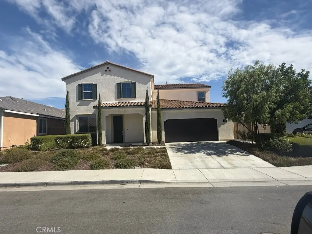 Single Family Residence for sale at 34512 Turquoise, Murrieta, CA featuring 5 beds and 3 baths