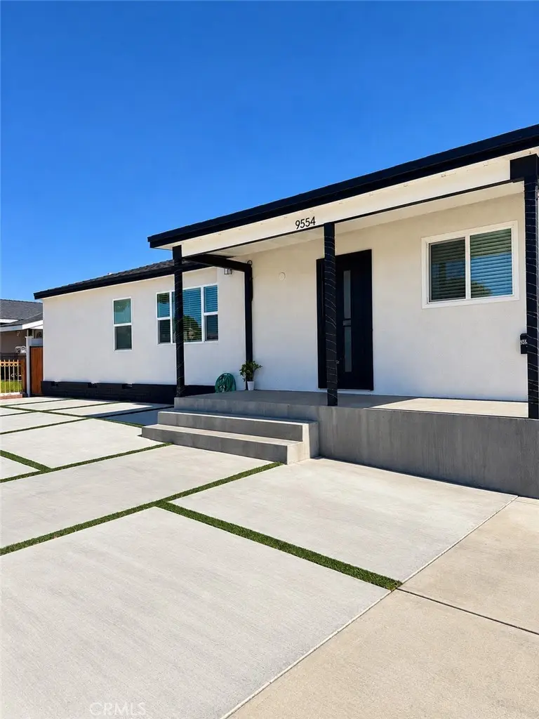 Single Family Residence for rent at 9554 San Antonio Avenue, South Gate, CA featuring 3 beds and 2 baths