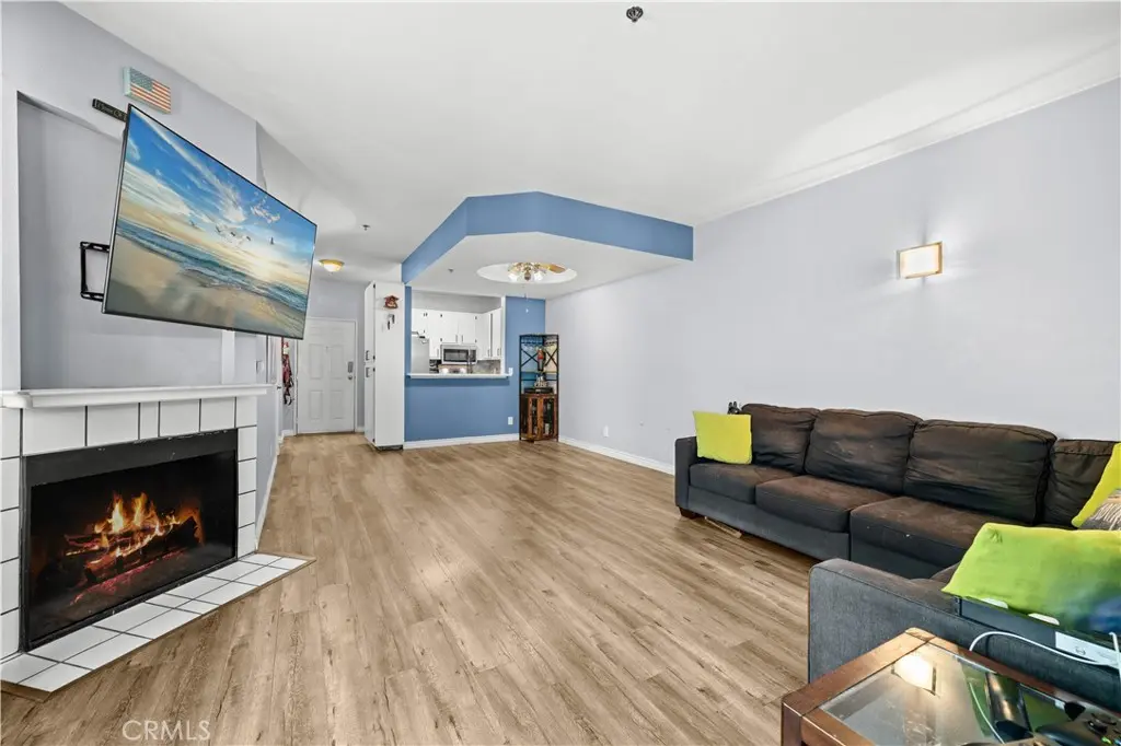Residential for sale at 535 Magnolia 419, Long Beach, Los Angeles County, CA featuring 2 beds and 2 baths
