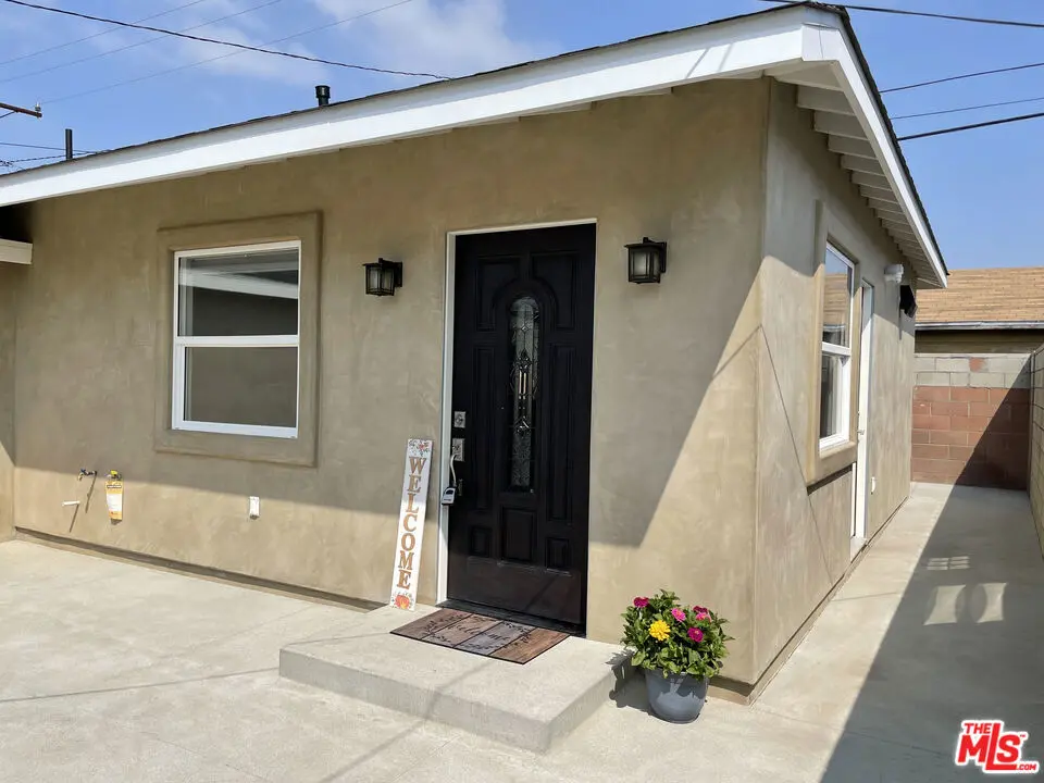 Apartment for rent at 4817 W 133rd Street #4817, Hawthorne, CA featuring 2 beds and 1 bath