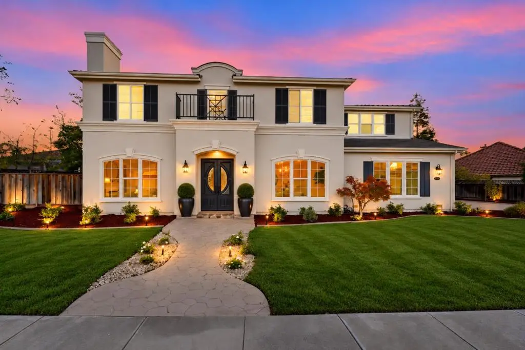 Single Family Residence for sale at 5337 Canyon Hills Lane, San Jose, Santa Clara County, CA featuring 5 beds and 5 baths