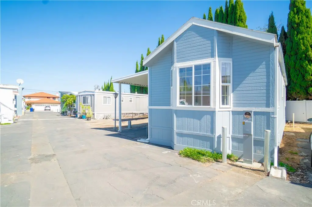 Manufactured In Park for sale at 2350 250 Street 6, Lomita, CA featuring 1 bed and 1 bath