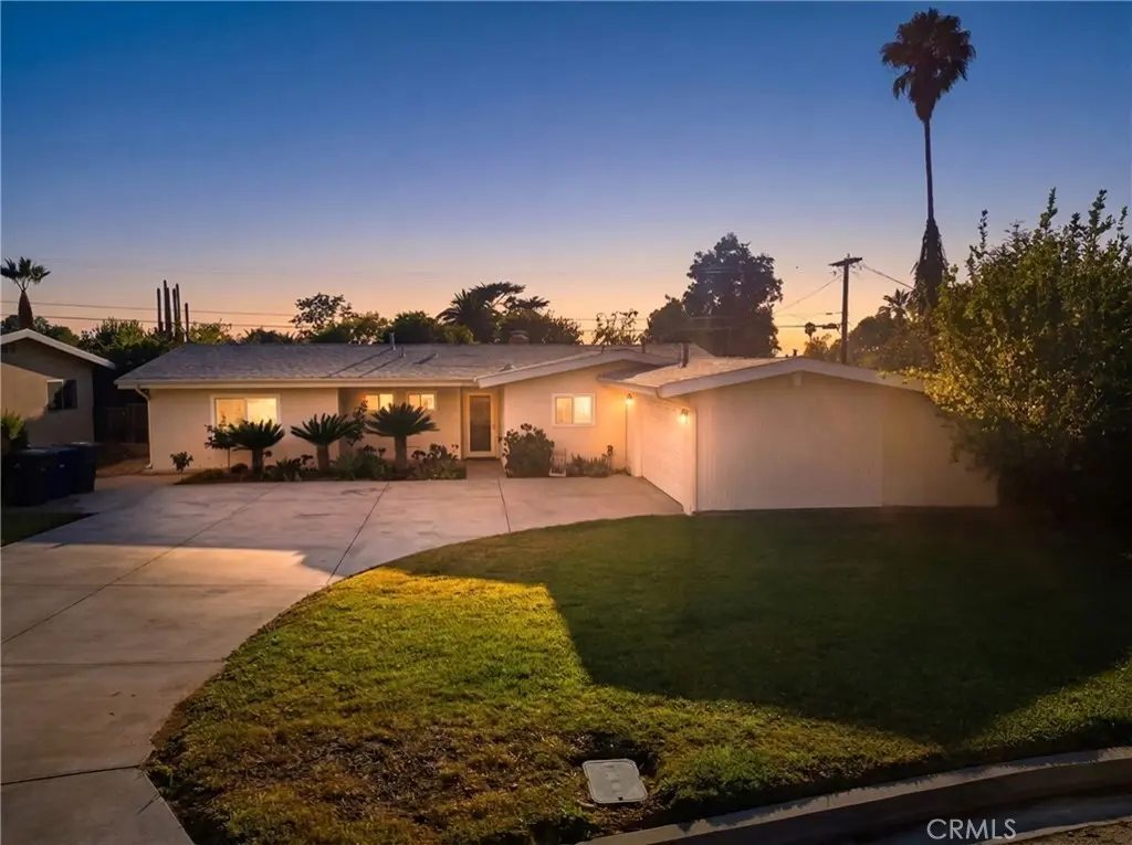 Single Family Residence for sale at 3979 Havenhurst, Riverside, CA featuring 4 beds and 2 baths
