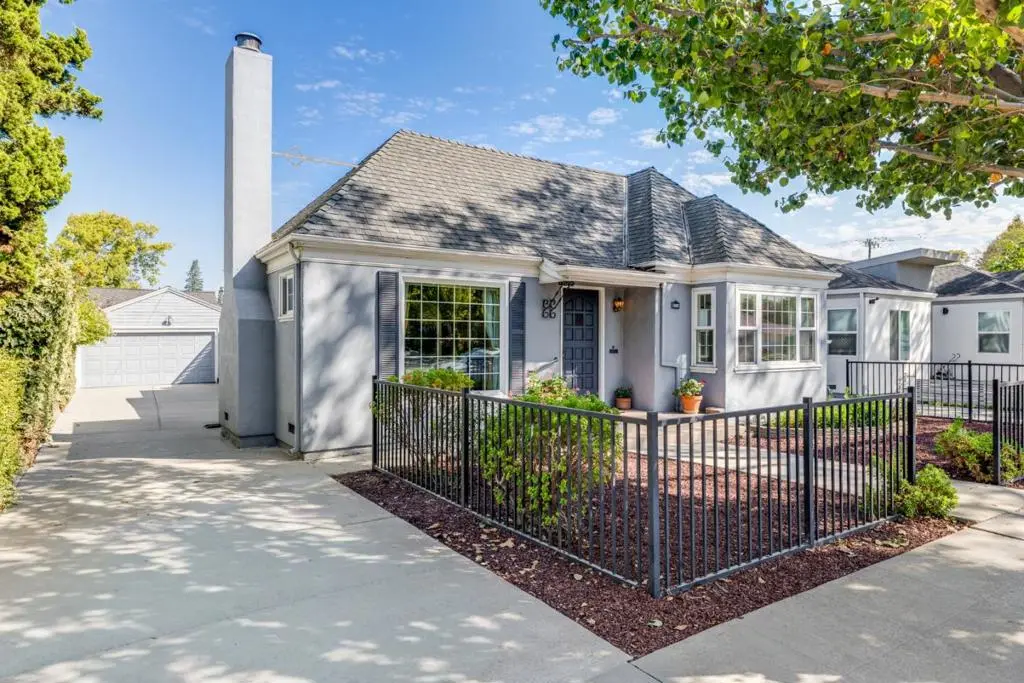 Single Family Residence for sale at 1660 Lincoln Avenue, San Jose, CA featuring 3 beds and 2 baths