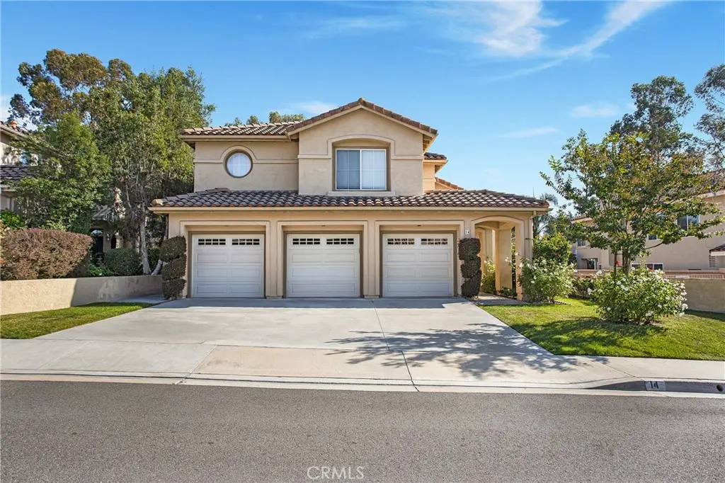 Single Family Residence for rent at 14 Calle Serra, Rancho Santa Margarita, CA featuring 4 beds and 3 baths
