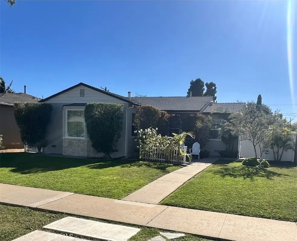 Single Family Residence for sale at 11113 Haas, Los Angeles, CA featuring 3 beds and 1 bath