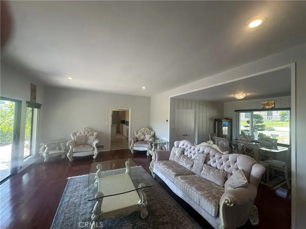 Single Family Residence for rent at 1201 Imperial, Glendale, CA featuring 3 beds and 2 baths
