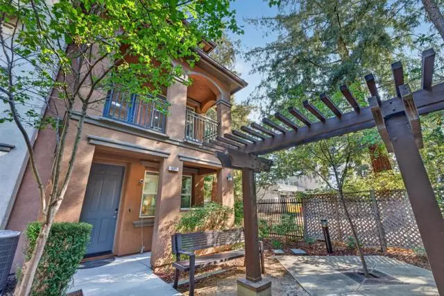 Condominium for sale at 527 Bellezza Place, San Jose, CA featuring 3 beds and 4 baths