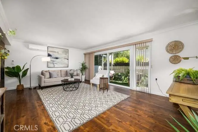 Stock Cooperative for sale at 13330 Del Monte Drive 10-H, Seal Beach, CA featuring 2 beds and 2 baths