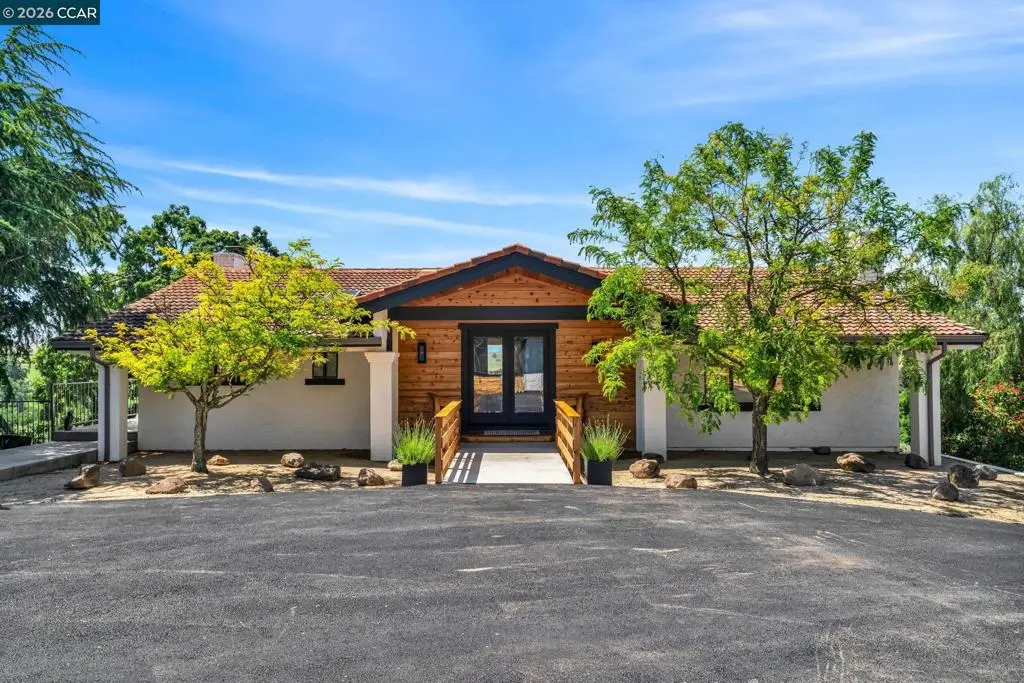 Single Family Residence for sale at 5505 Old School Rd, Pleasanton, CA featuring 4 beds and 3 baths