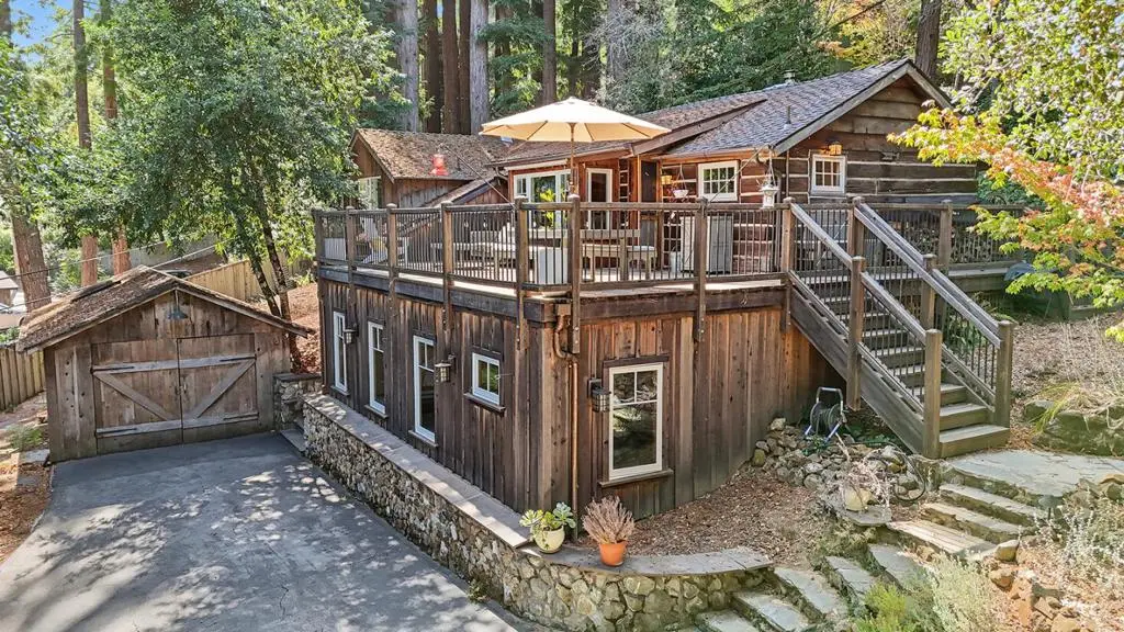Single Family Residence for sale at 252 Blakewood Way, Woodside, CA featuring 3 beds and 2 baths
