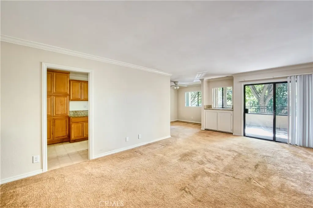 Condominium for sale at 277 Pleasant Street 109, Pasadena, CA featuring 1 bed and 2 baths