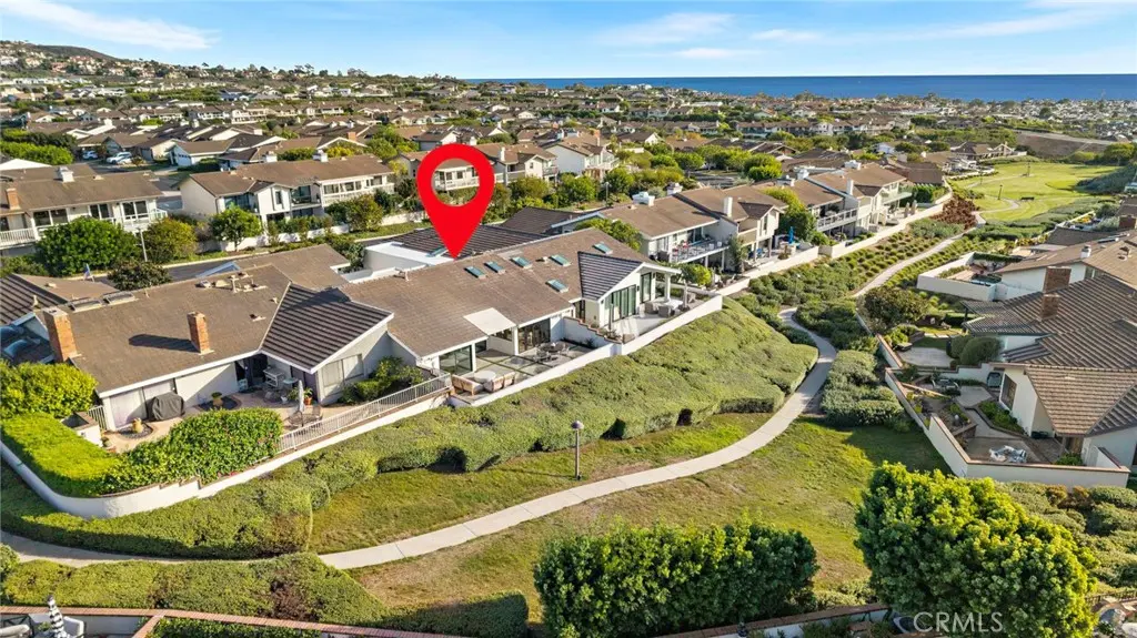 Single Family Residence for sale at 4 Skysail, Newport Beach, CA featuring 3 beds and 3 baths