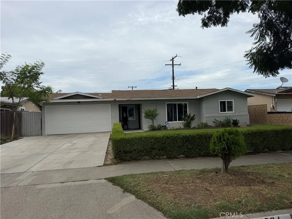Single Family Residence for sale at 1234 S Everglade, Santa Ana, CA featuring 3 beds and 2 baths