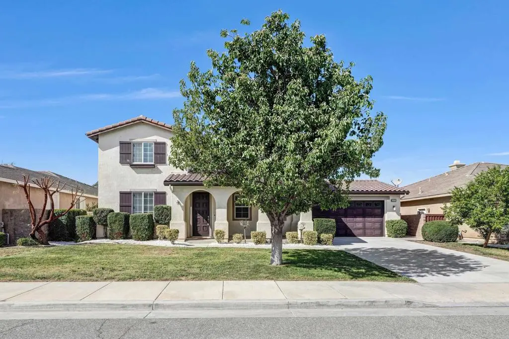 Single Family Residence for sale at 27973 Breakwater Ct., Menifee, CA featuring 4 beds and 3 baths