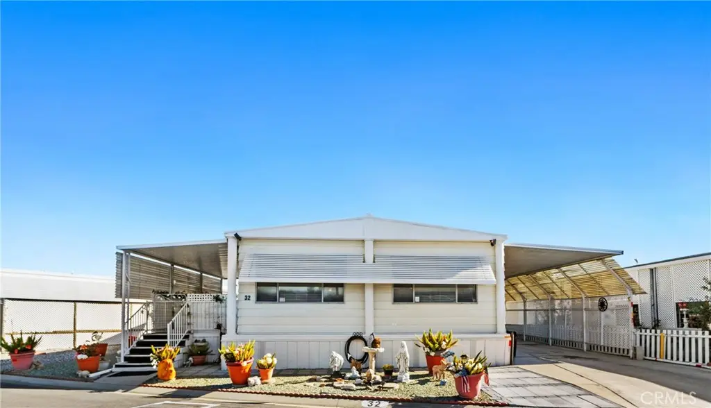 Manufactured In Park for sale at 9391 California Ave 32, Riverside, CA featuring 2 beds and 2 baths