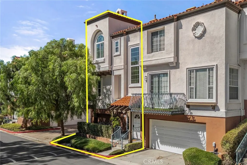 Condominium for sale at 12703 Trent Jones Lane, Tustin, CA featuring 2 beds and 3 baths
