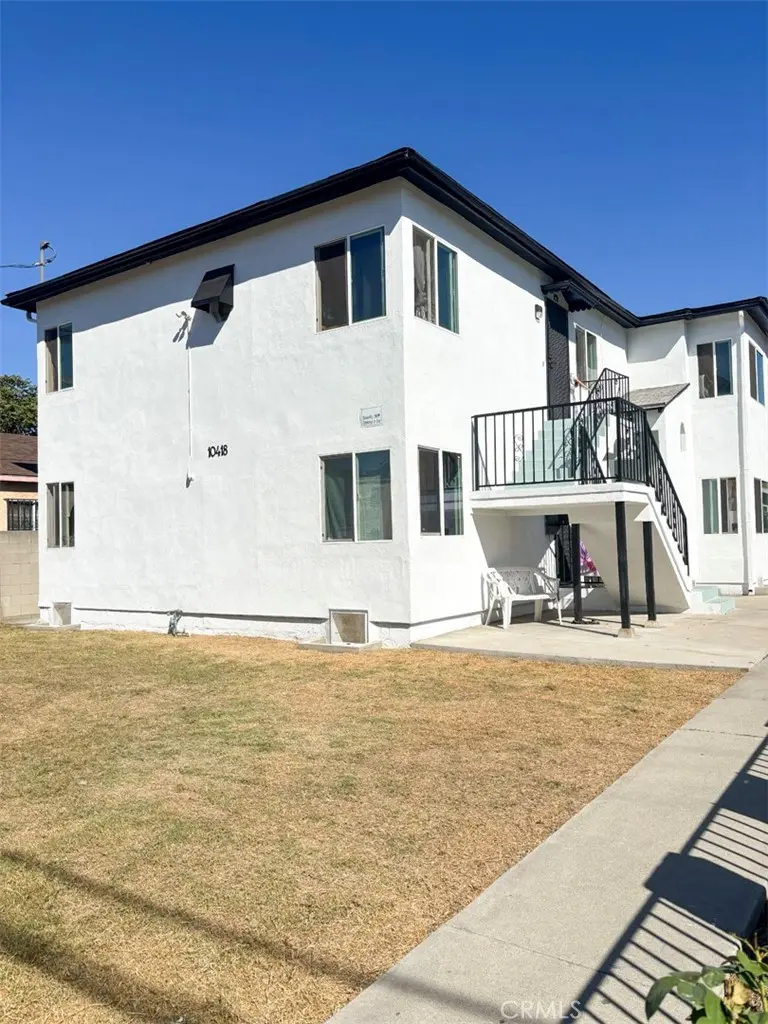 Quadruplex for sale at 10418 Wilmington, Los Angeles, CA featuring 7 beds and 4 baths