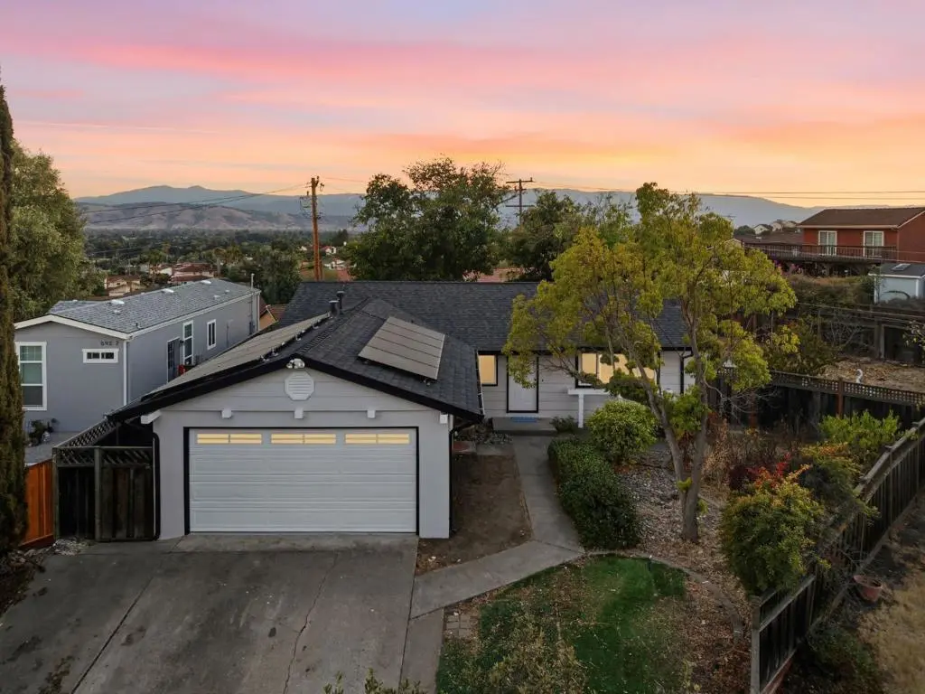 Single Family Residence for sale at 690 Bold Court, San Jose, CA featuring 3 beds and 2 baths