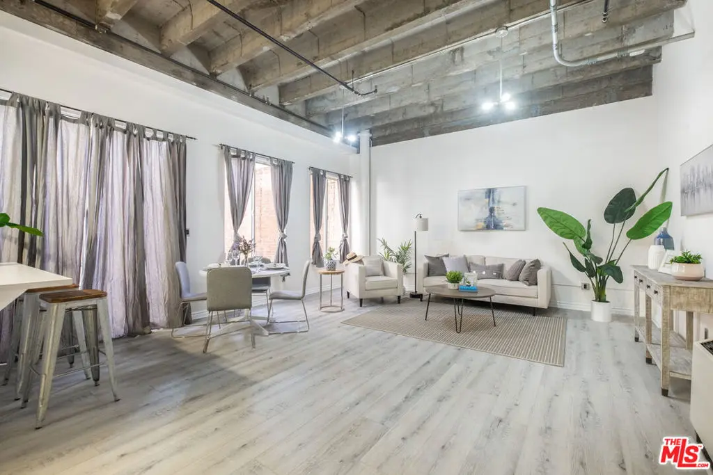 Condominium for sale at 312 W 5th Street 606, Los Angeles, CA featuring 1 bed and 1 bath