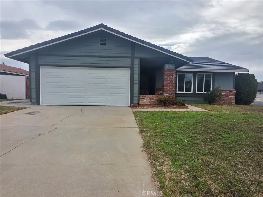 Single Family Residence for sale at 14742 Aruba, Moreno Valley, CA featuring 3 beds and 2 baths