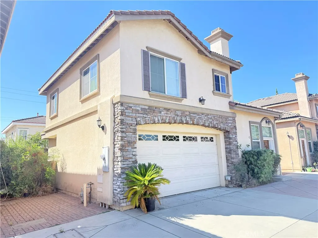 Single Family Residence for rent at 5517 Welland Avenue C, Temple City, CA featuring 3 beds and 3 baths