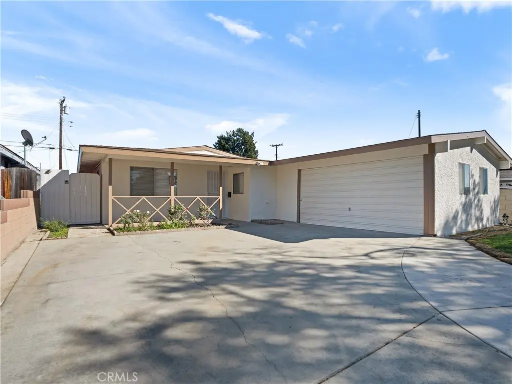 Single Family Residence for rent at 20112 Jersey, Lakewood, CA featuring 3 beds and 2 baths
