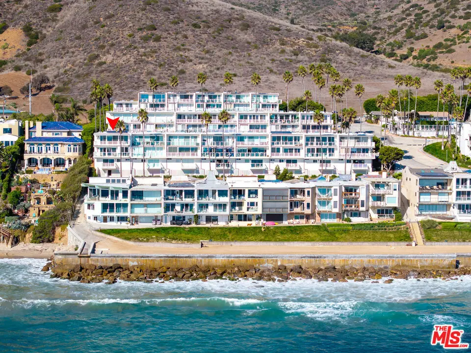 Residential Lease for rent at 11838 Ebbtide Lane, Malibu, Ventura County, CA featuring 3 beds and 2 baths