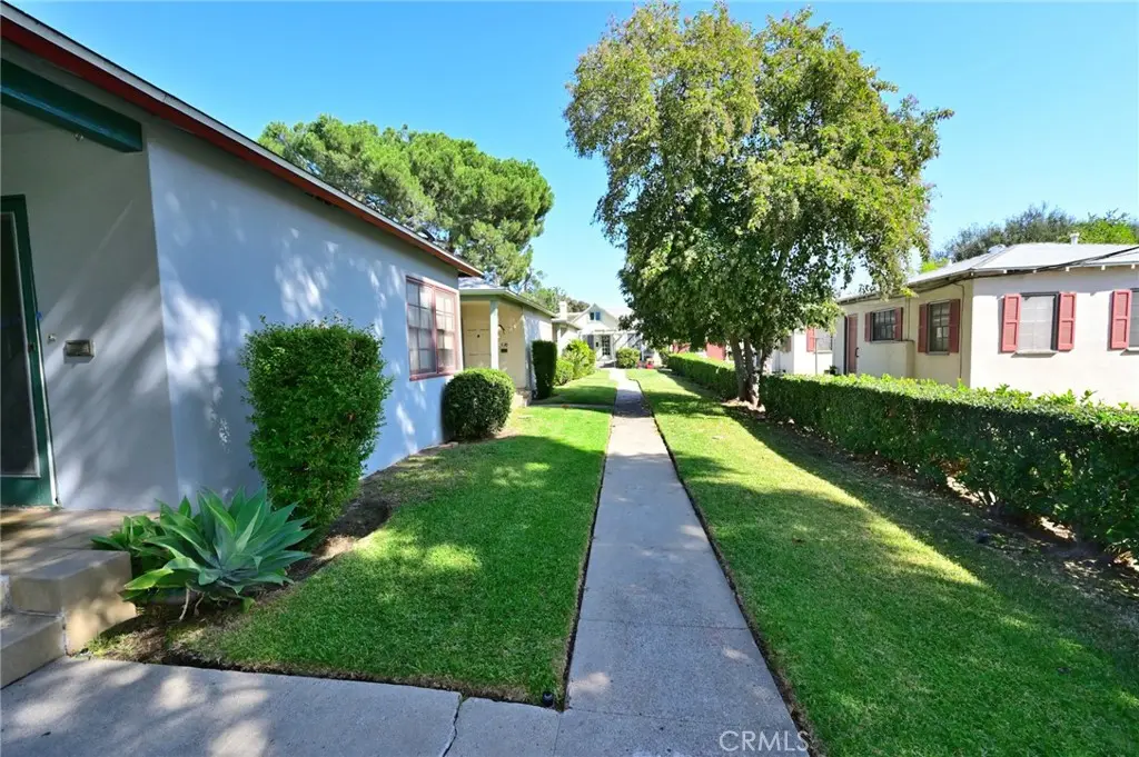 Quadruplex for sale at 526 N Madison, Pasadena, CA