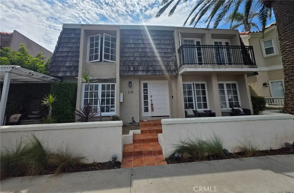 Condominium for sale at 218 16th B, Huntington Beach, CA featuring 1 bed and 1 bath