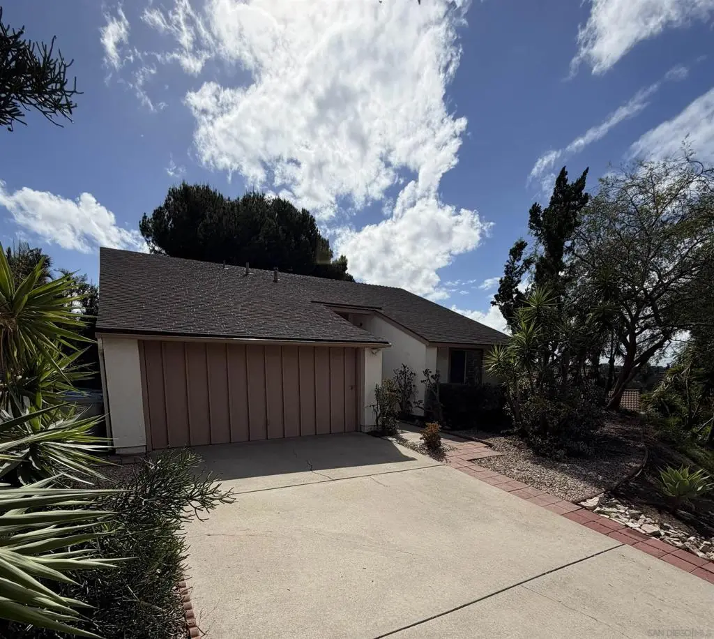 Residential Lease for rent at 7175 Tuxedo Road, San Diego, San Diego County, CA featuring 3 beds and 2 baths