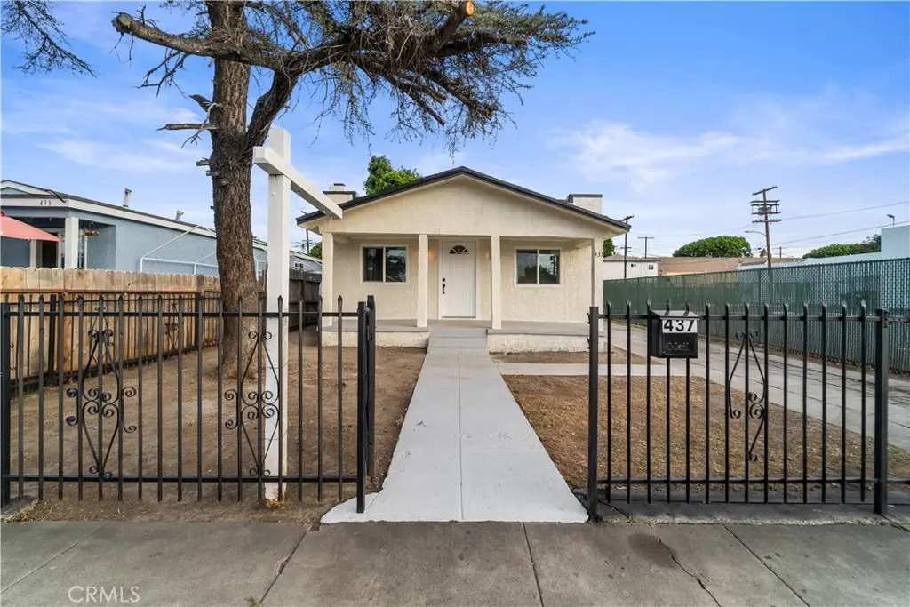 Single Family Residence for sale at 437 E 93rd, Los Angeles, CA featuring 2 beds and 1 bath