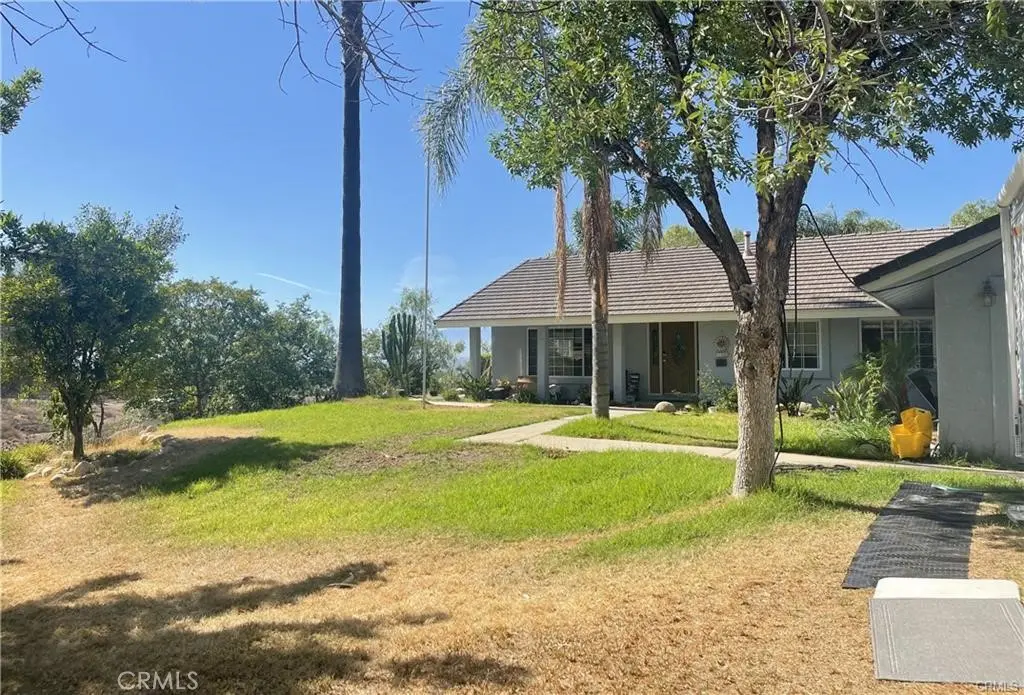 Single Family Residence for sale at 17660 Mariposa, Riverside, CA featuring 6 beds and 3 baths