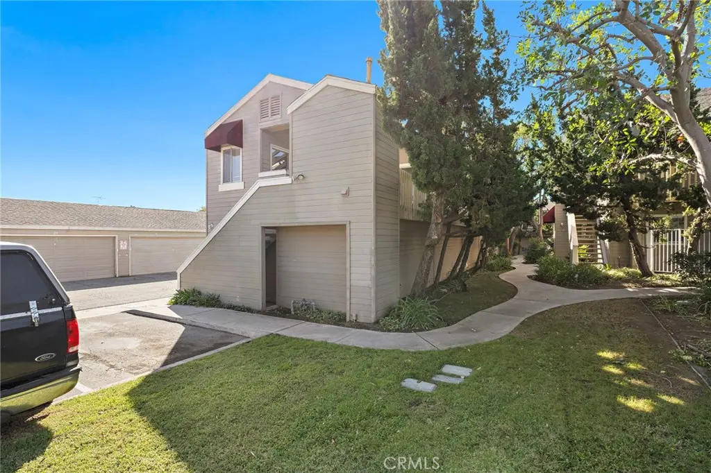 Condominium for sale at 12562 Dale 17, Garden Grove, CA featuring 1 bed and 1 bath