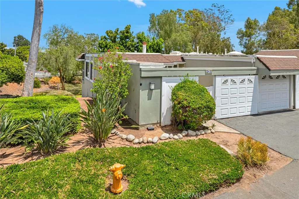 Condominium for rent at 23432 Caminito Salado, Laguna Hills, CA featuring 3 beds and 2 baths