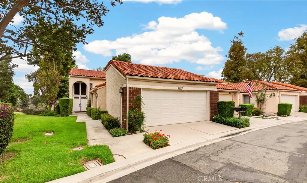 Single Family Residence for rent at 636 Colonial Circle, Fullerton, CA featuring 3 beds and 2 baths