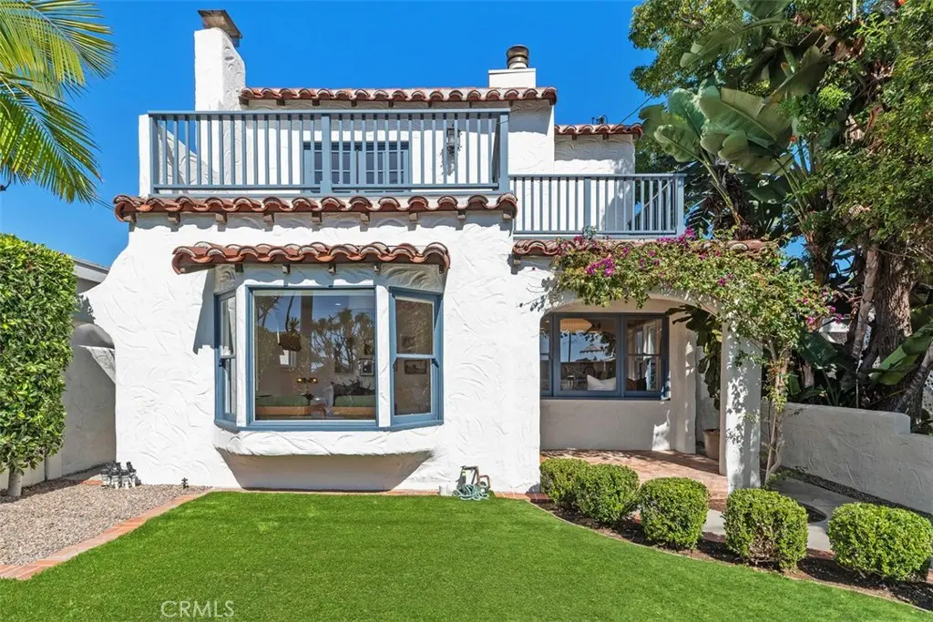Single Family Residence for rent at 1136 Catalina, Laguna Beach, CA featuring 4 beds and 3 baths
