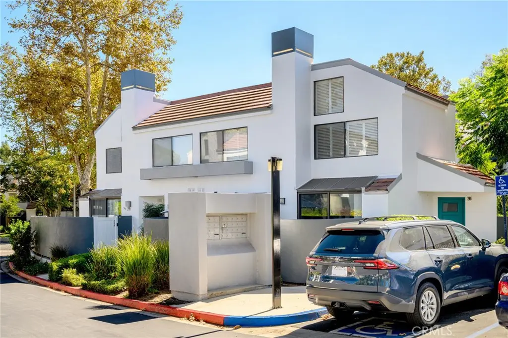 Townhouse for sale at 2491 Chandler Avenue, Simi Valley, CA featuring 2 beds and 3 baths