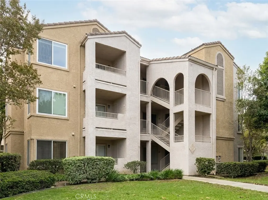 Condominium for rent at 2380 Del Mar Way 205, Corona, CA featuring 2 beds and 2 baths