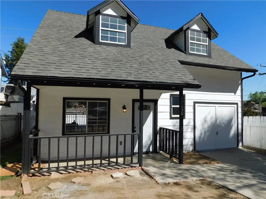 Single Family Residence for rent at 17630 Nelson, Lake Elsinore, CA featuring 3 beds and 2 baths