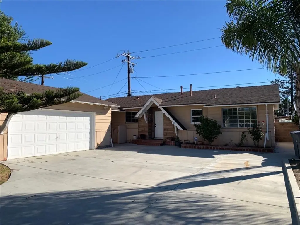Single Family Residence for sale at 4410 S C Street, Oxnard, CA featuring 4 beds and 3 baths