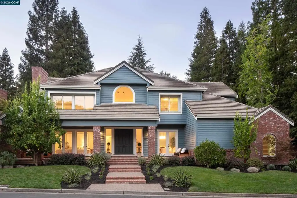 Single Family Residence for sale at 3370 Stage Coach Dr, Lafayette, CA featuring 4 beds and 5 baths