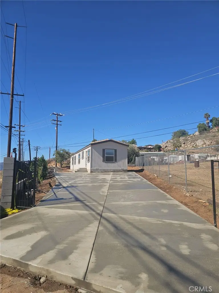Manufactured On Land for sale at 27735 State Highway 74, Perris, CA featuring 3 beds and 2 baths