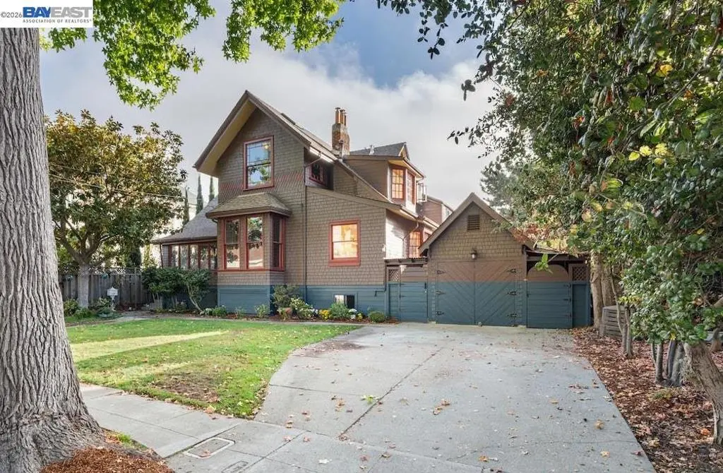 Single Family Residence for sale at 1278 Weber St, Alameda, CA featuring 7 beds and 4 baths