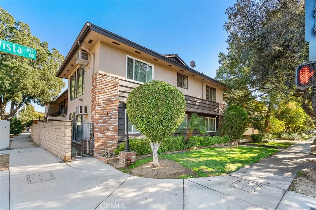 Apartment for sale at 112 N Mar Vista Avenue, Pasadena, CA