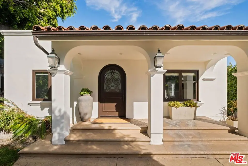 Single Family Residence for sale at 548 Huntley Drive, Los Angeles, CA featuring 3 beds and 2 baths